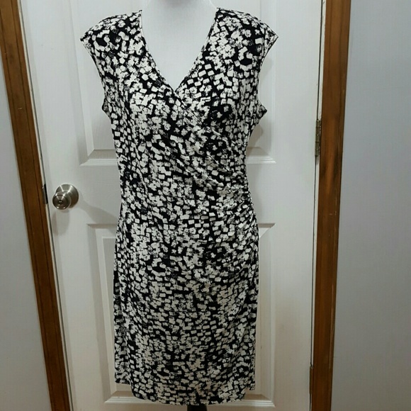 Chaps Dresses & Skirts - Chaps Black White Sleeveless Dress Size PL